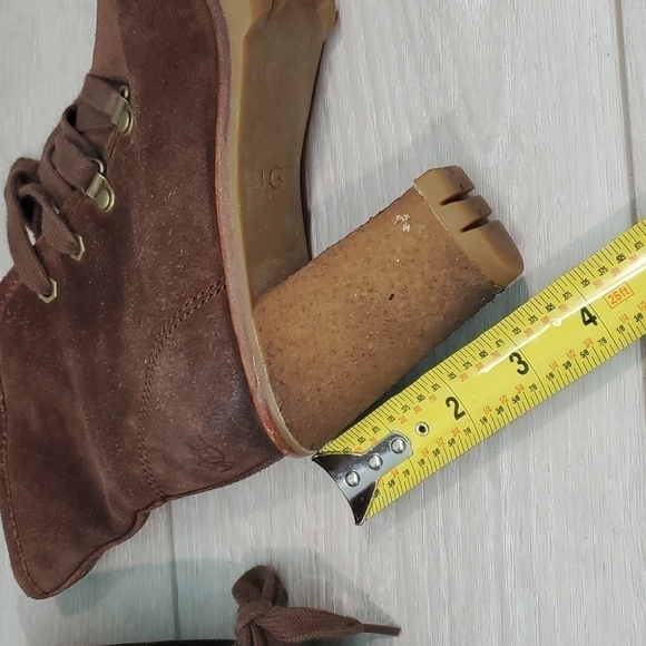 Ugg Australia Women Calynda Ankle Leather Heels Lace Up Boots shoes sz 6 - Picture 11 of 15